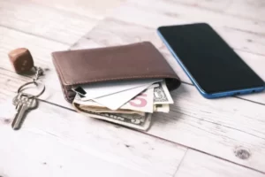 wallet-bills